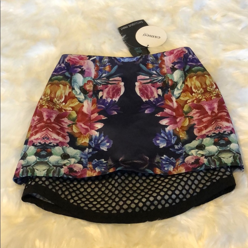 Floral print mini skirt